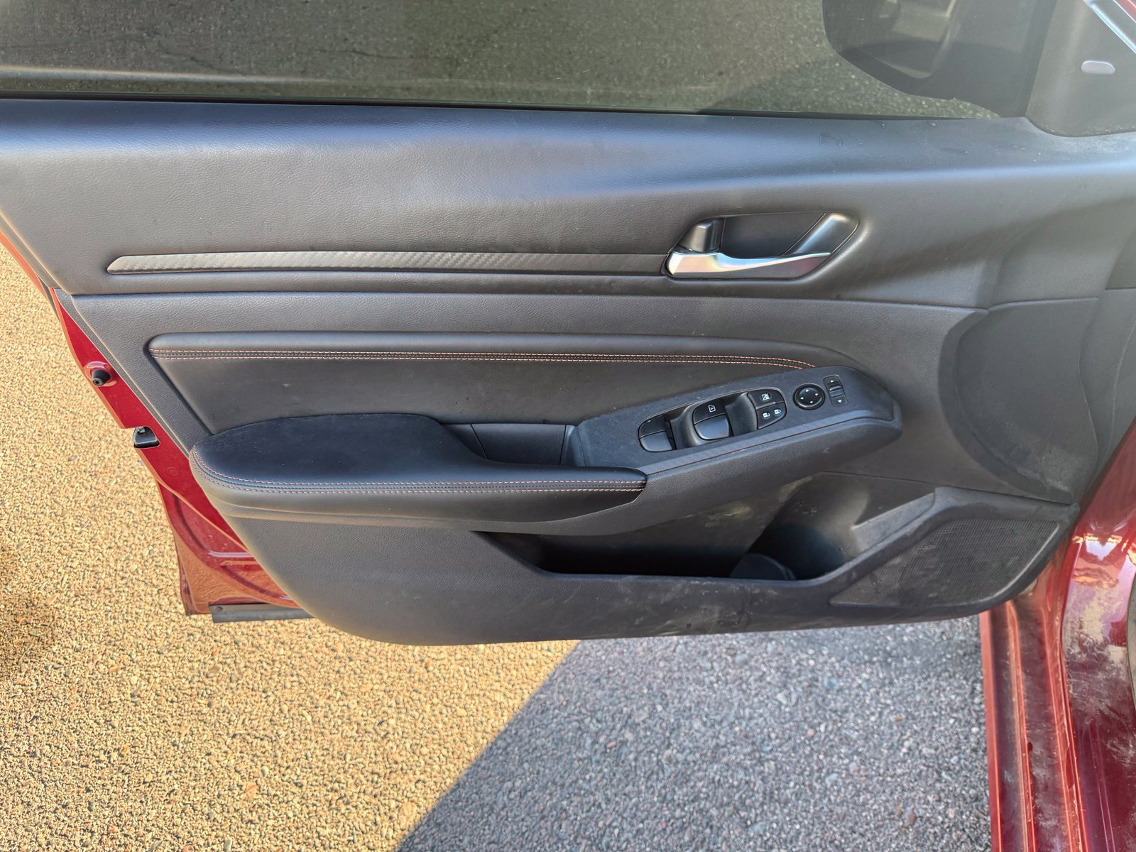 Used 2022 Nissan Altima 2.5 SR FWD image 15