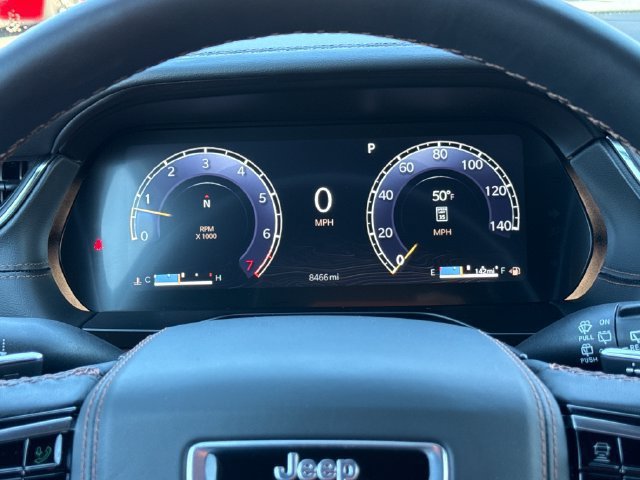 Used 2025 Jeep Grand Cherokee L Summit w/ Obsidian Package AWD/4WD image 14
