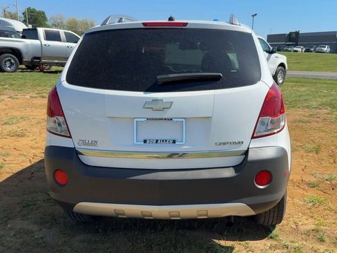 Used 2012 Chevrolet Captiva Sport LS FWD image 6