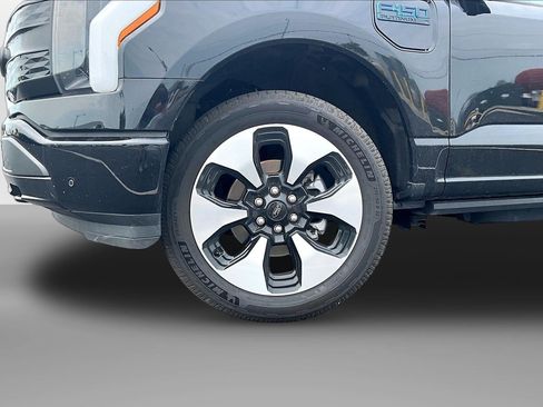 Used 2025 Ford F150 Lightning Platinum AWD/4WD image 3
