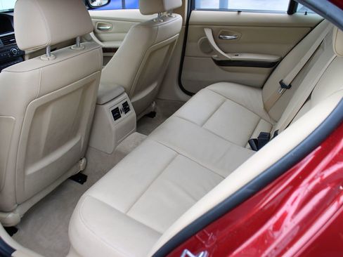 Used 2011 BMW 335i Sedan image 17