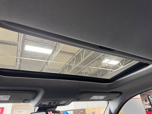 New 2026 GMC Sierra 1500 SLT w/ SLT Premium Plus Package image 14