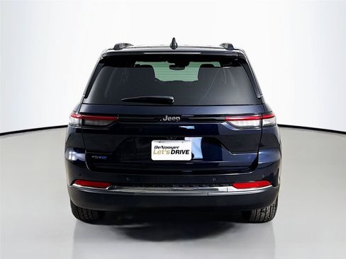 Used 2023 Jeep Grand Cherokee 4WD 4xe image 8
