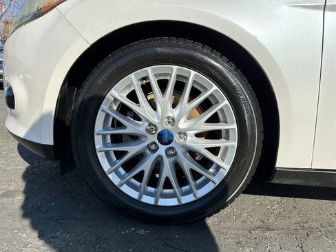 Used 2013 Ford Focus Titanium image 9