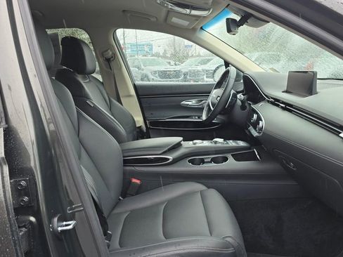 Used 2025 Genesis GV70 2.5T AWD/4WD image 45