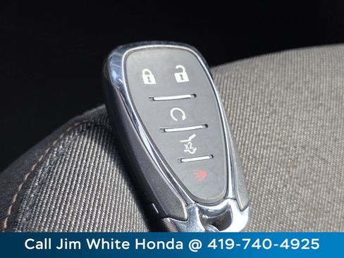 Used 2018 Chevrolet Equinox LT FWD image 33