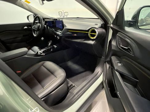 Used 2025 Chevrolet Trax ACTIV w/ Driver Confidence Package image 26