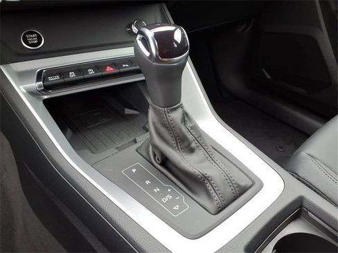 New 2025 Audi Q3 2.0T Premium image 12