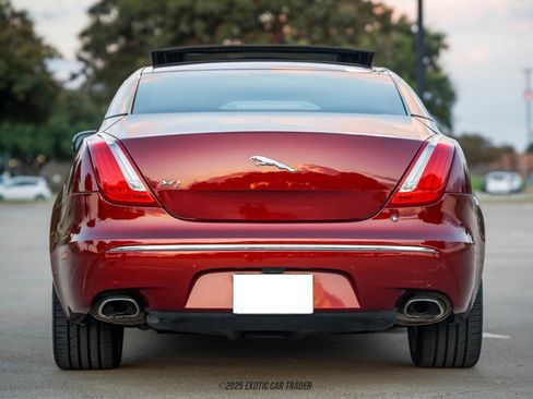 Used 2012 Jaguar XJ image 7