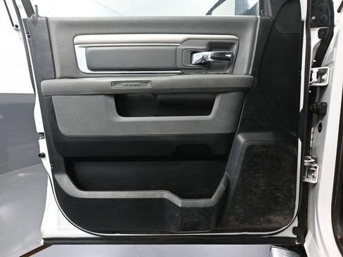 Used 2017 RAM 1500 Classic SLT image 17