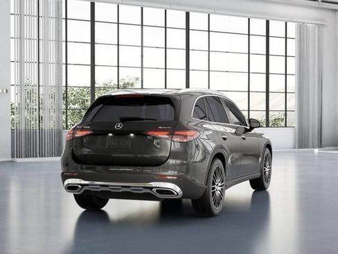 Used 2026 Mercedes-Benz GLC 300 4MATIC image 23
