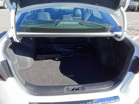 Used 2022 Nissan Altima 2.0 SR image 26