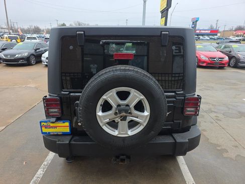 Used 2011 Jeep Wrangler Unlimited Sport image 6