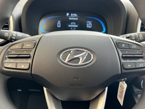 New 2026 Hyundai Venue SE image 20