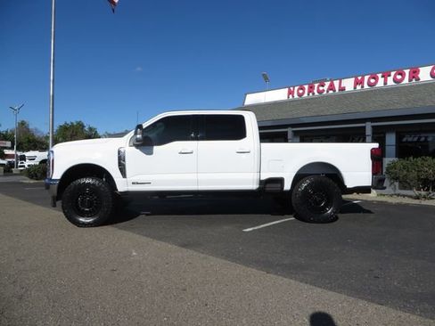 Used 2024 Ford F250 Lariat image 2