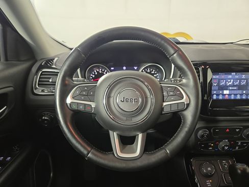 Certified 2021 Jeep Compass Altitude image 15