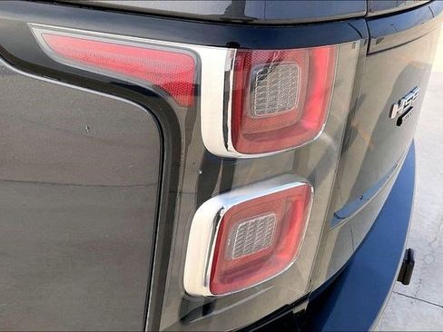 Used 2020 Land Rover Range Rover HSE image 35