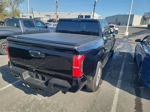 Used 2025 Toyota Tacoma SR5 image 8