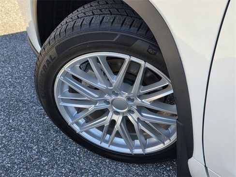 Used 2021 Toyota Highlander Limited image 41