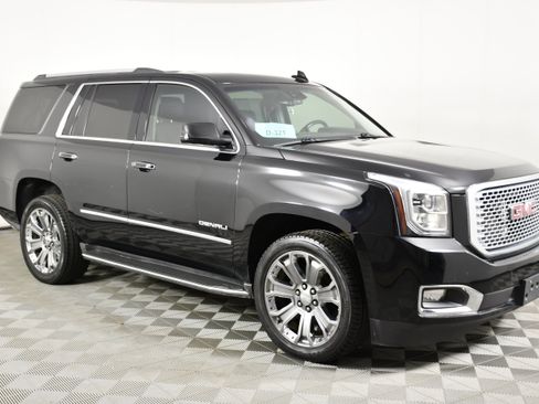 Used 2015 GMC Yukon Denali w/ Open Road Package AWD/4WD image 4