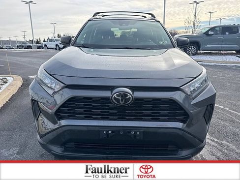 Used 2021 Toyota RAV4 LE image 2
