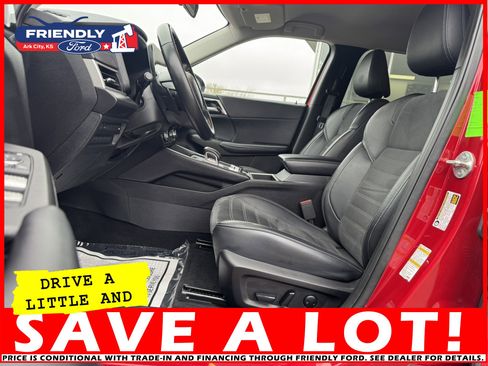 Used 2024 Mitsubishi Outlander SE image 15