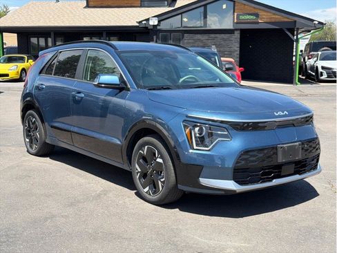 Used 2023 Kia Niro Wind w/ Wind Preserve Package FWD image 4