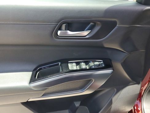 Certified 2023 Nissan Pathfinder SL w/ SL Premium Package image 28