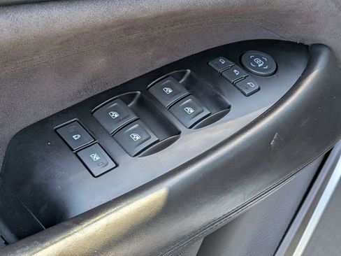 Used 2020 Cadillac Escalade Platinum image 14