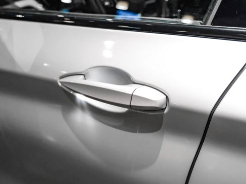 Used 2019 BMW X1 sDrive28i w/ M Sport Package FWD image 35