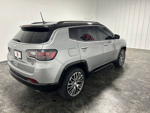Used 2022 Jeep Compass Limited w/ Elite Group AWD/4WD image 4