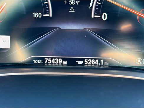 Used 2019 BMW 750i xDrive w/ M Sport Package image 44