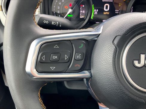 Used 2024 Jeep Wrangler Unlimited Sahara AWD/4WD image 23