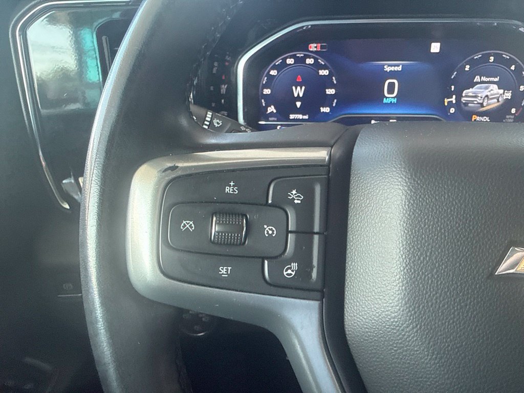 Used 2025 Chevrolet Silverado 1500 LT AWD/4WD image 27