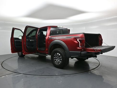 Certified 2019 Ford F150 Raptor w/ Equipment Group 802A Luxury image 34