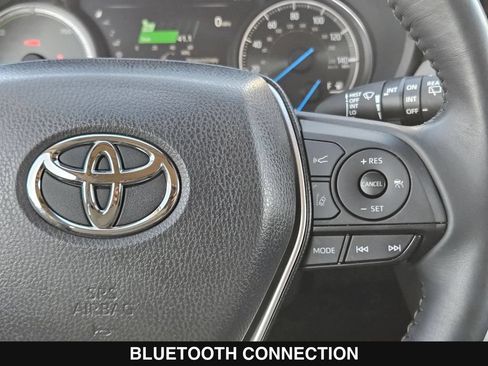 Used 2023 Toyota Venza LE AWD/4WD image 24