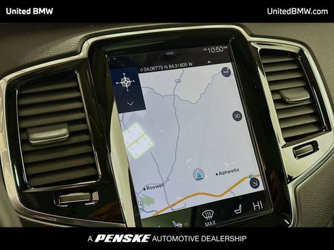 Used 2017 Volvo XC90 T6 Momentum w/ Vision Package image 10