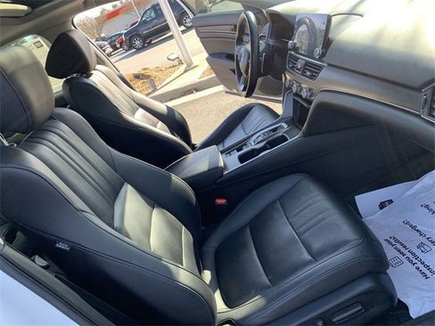 Used 2022 Honda Accord Touring image 14