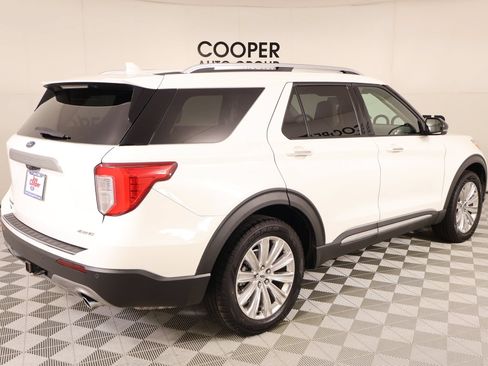Used 2022 Ford Explorer Limited w/ Equipment Group 301A AWD/4WD image 23