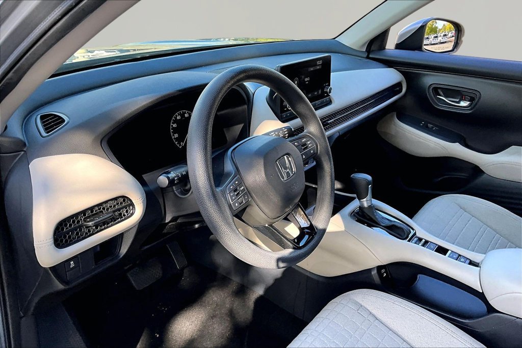 Used 2025 Honda HR-V LX image 14
