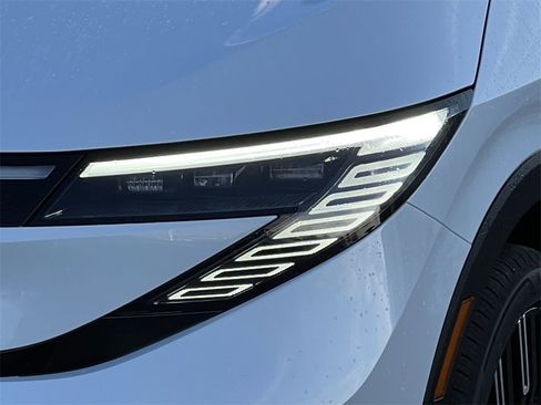 New 2026 Nissan Leaf Platinum+ image 39