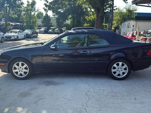 Used 2001 Mercedes-Benz CLK 320 Cabriolet w/ K2 Opt Pkg image 8