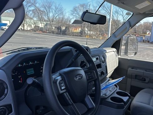 New 2024 Ford E-350 and Econoline 350 Super Duty w/ Power Windows & Locks Group image 13