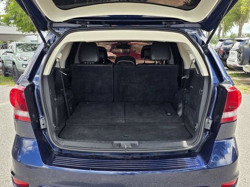 Used 2019 Dodge Journey Crossroad FWD image 9