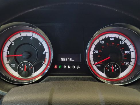 Used 2016 Dodge Grand Caravan SE FWD image 23
