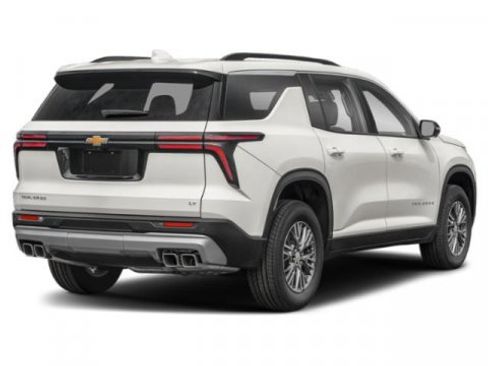 New 2026 Chevrolet Traverse LT w/ Driver Confidence Package image 2