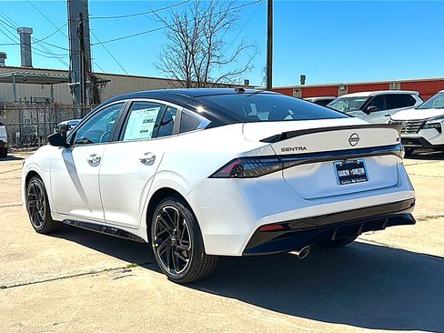 New 2026 Nissan Sentra SR w/ Floor Mat Package image 6