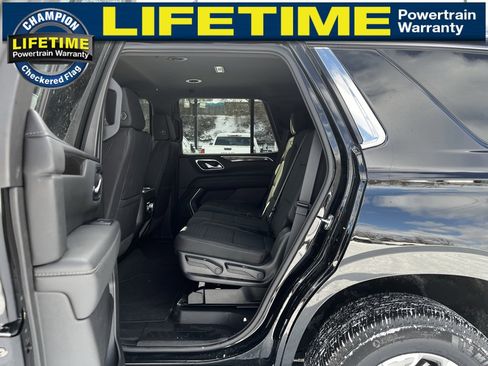 Used 2023 GMC Yukon SLE w/ Gmc Pro Safety Plus Package image 30