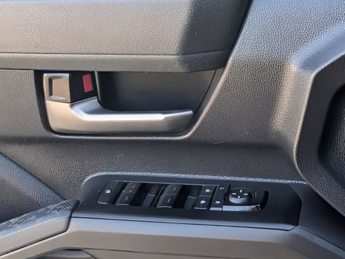 Used 2025 Toyota Tacoma TRD Sport AWD/4WD image 24