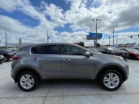 Used 2017 Kia Sportage LX AWD/4WD image 14